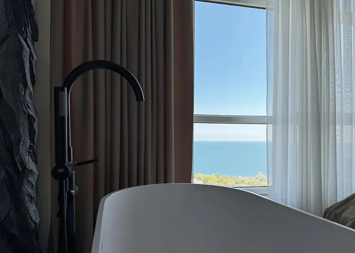 White Pearl Olimpiyetsʹ Apartman Odessza