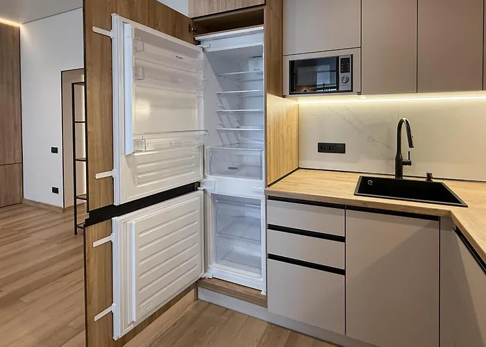 White Pearl Olimpiyetsʹ Apartman *